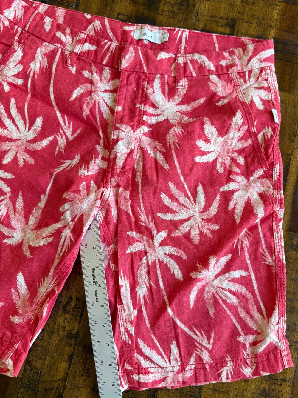 Onia Linen Blend Chambray Palm Print Austin Shorts | Size 30 - Picture 4 of 12